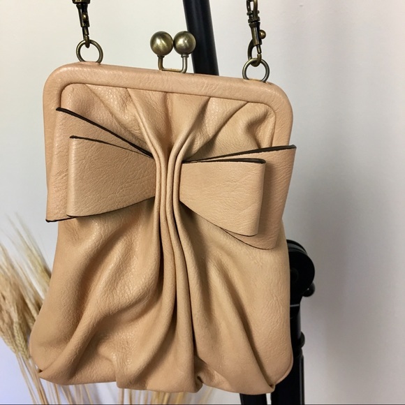 Jessica Simpson Handbags - Vegan leather nude bow purse. Jessica Simpson